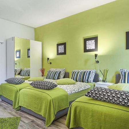 Top Center Rooms & Studio Pula Luaran gambar